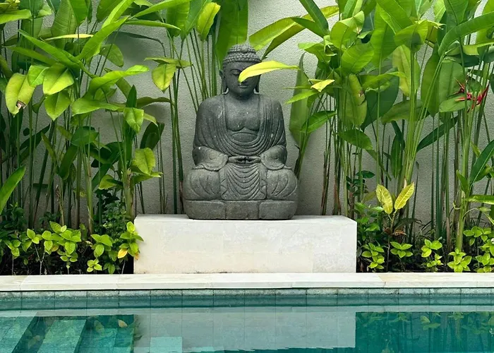 Extravagant In The Jungle Of Villa